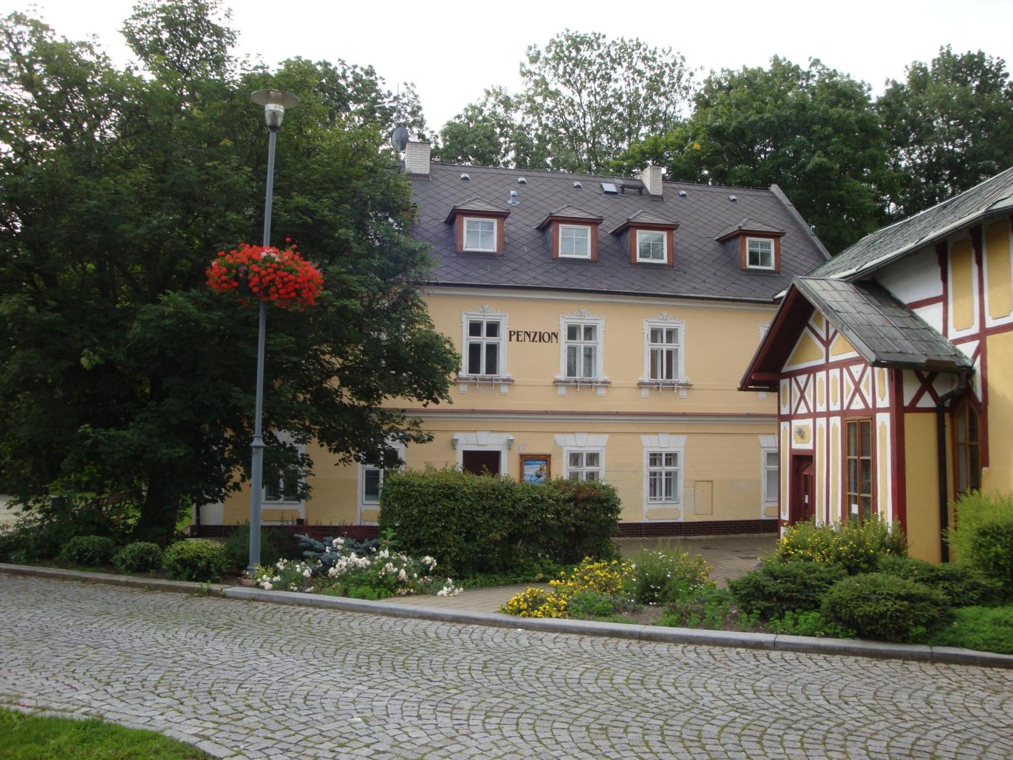 Lazne Evzenie 호텔 Klášterec nad Ohří 외부 사진